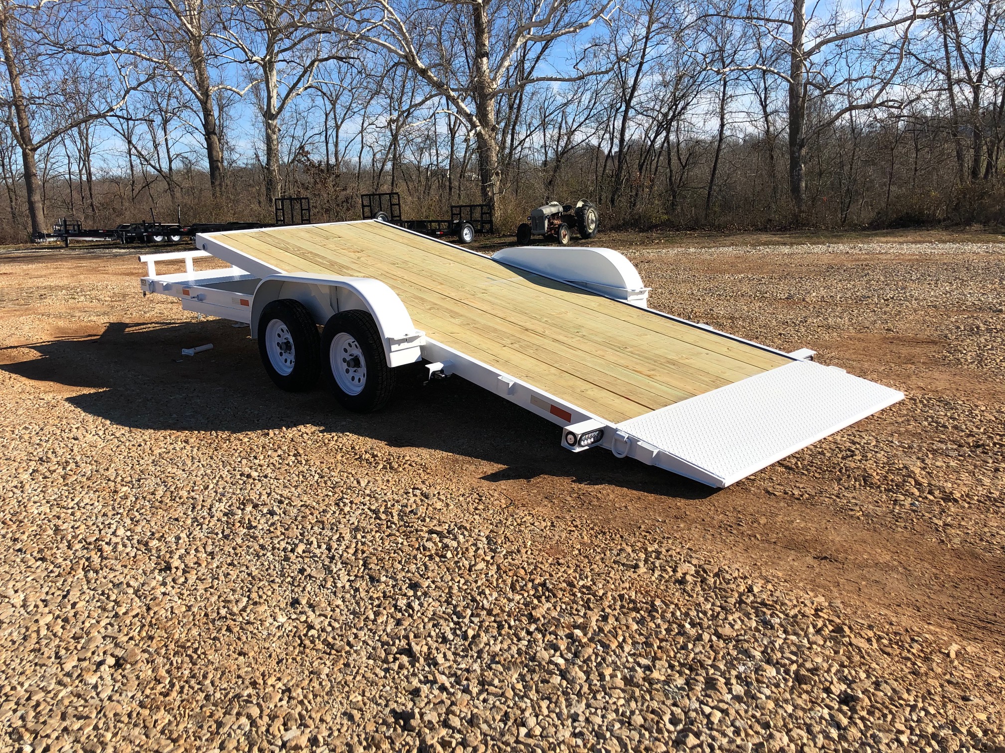 White Trailer 3